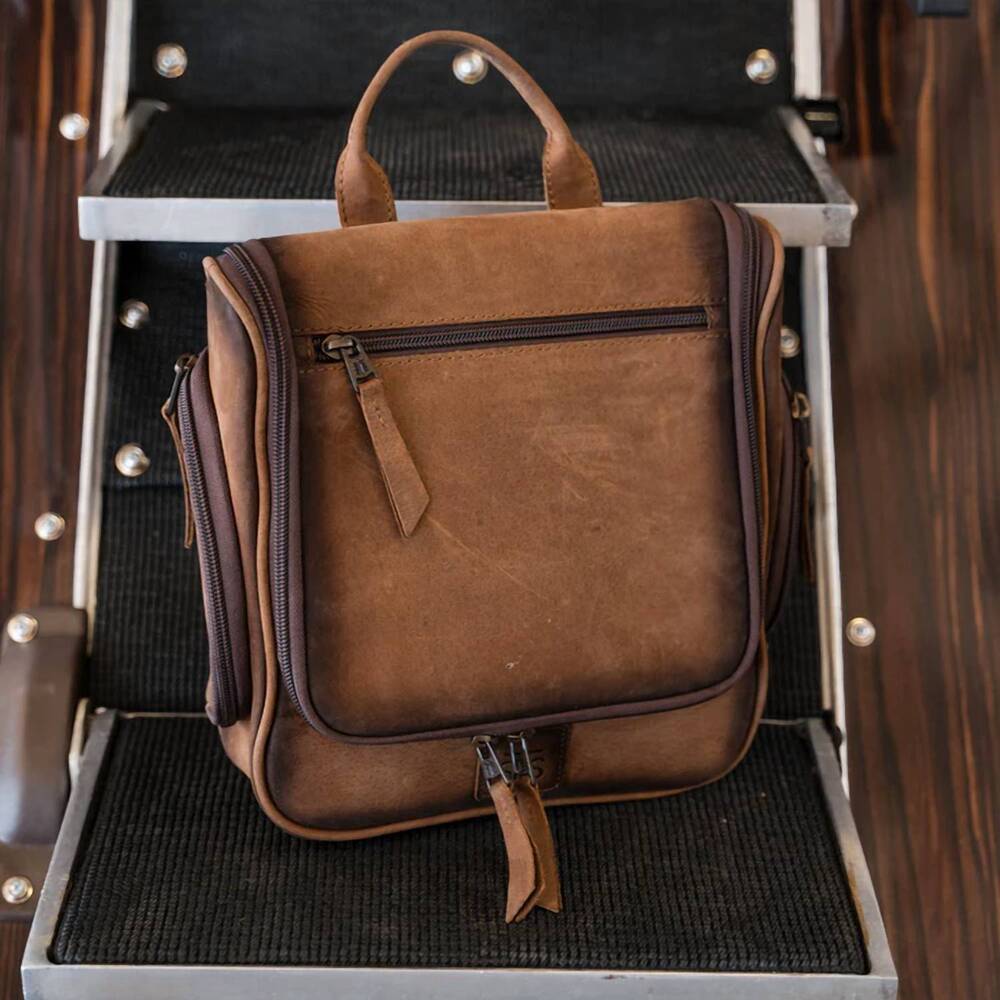 NEW STS RANCHWEAR hanging shave bag in foreman